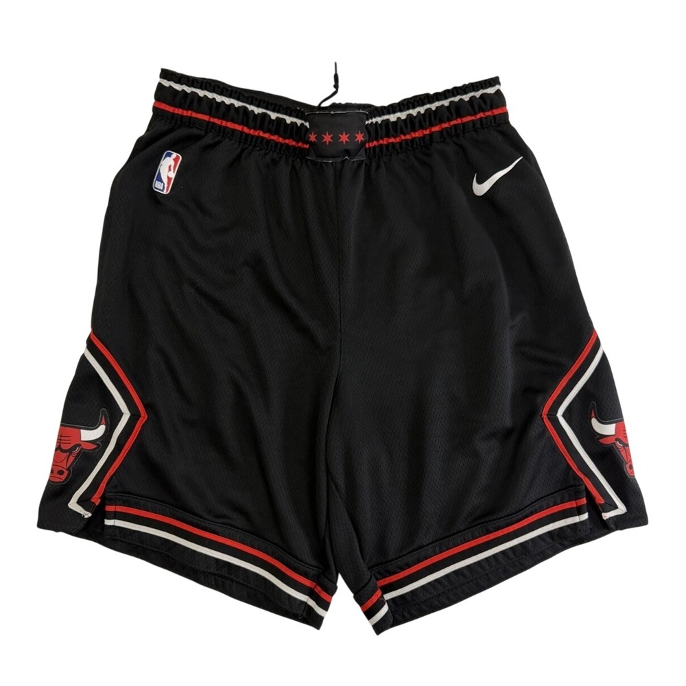 Vintage Nike Connect Chicago Bulls NBA Black Red Basketball Shorts Mens 42 XL